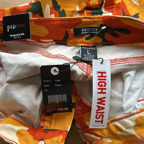 Redfox NWT women’s size Large red/orange camo cargo pants hot!!!! - Picture 3 of 11